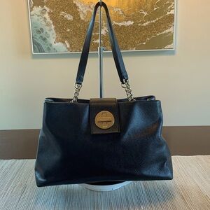 Kate Spade Town Road Elena leather bag with turn lock EUC
